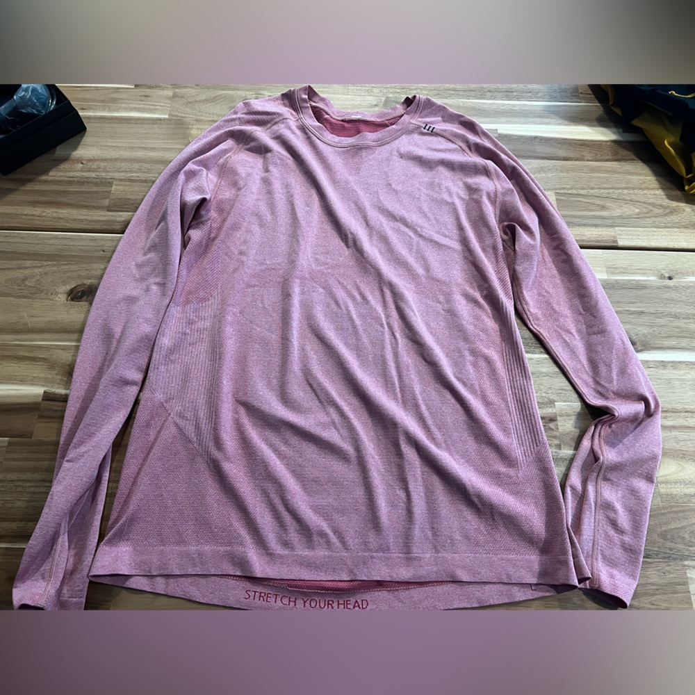 LuluLemon men’s athletic long sleeve